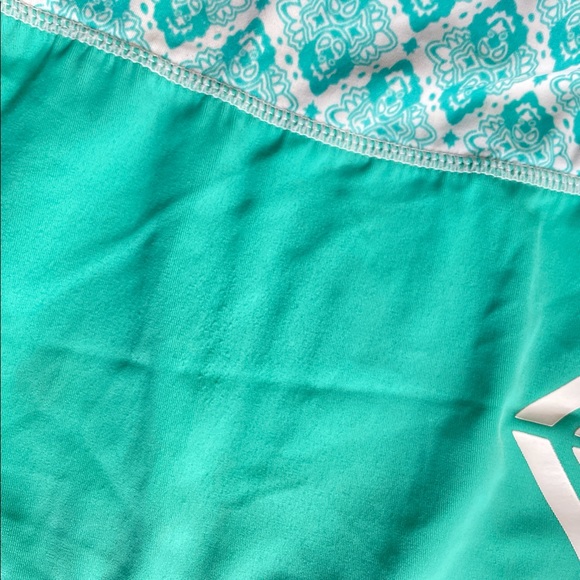 Roxy RashGuard - Picture 2 of 12